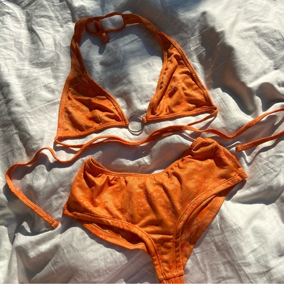 Em and May Bikini - Picture 2 of 13